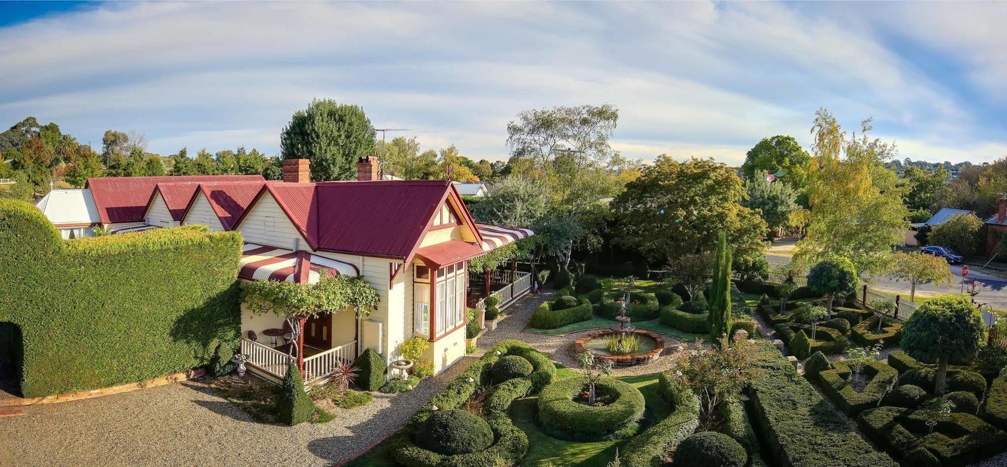 Barnsley House Bed And Breakfast Beechworth Exterior photo